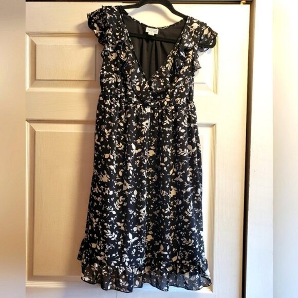 Cute Converse Dress - Picture 2 of 8